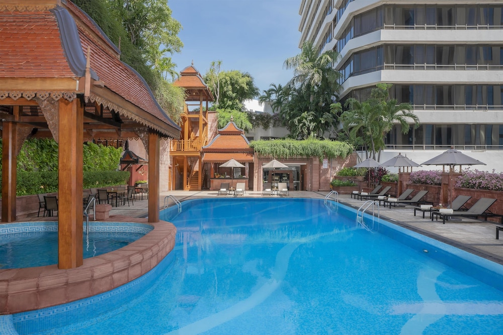 The Landmark Bangkok — Swimming pool in Bangkok, Bangkok