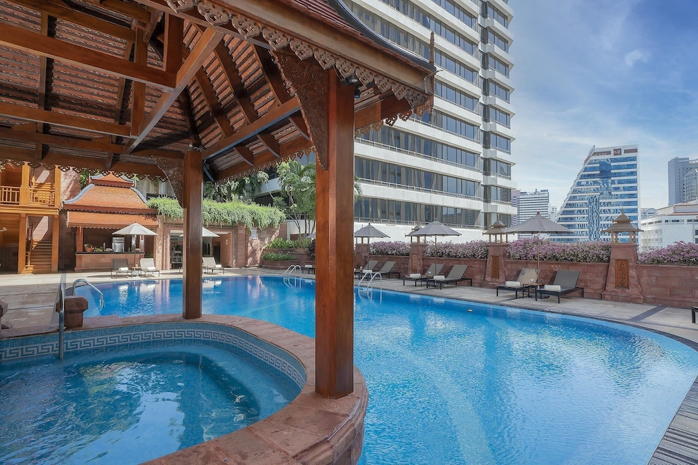 The Landmark Bangkok — Swimming pool in Bangkok, Bangkok