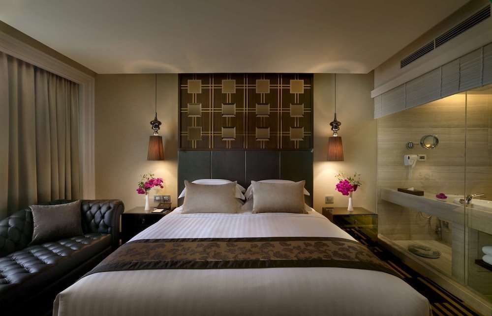 The Landmark Bangkok — Hotel rooms in Bangkok, Bangkok