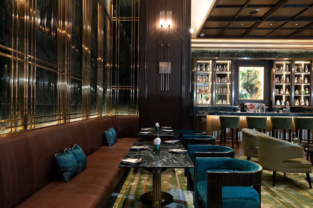 The Landmark Bangkok — Restaurant & bars in Bangkok, Bangkok