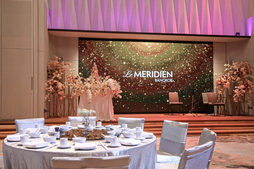 Le Meridien Bangkok — Restaurant & bars in Bangkok, Bangkok
