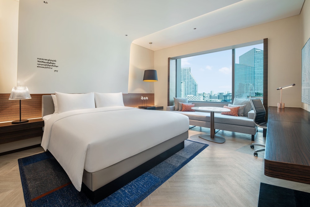 Le Meridien Bangkok — Hotel rooms in Bangkok, Bangkok