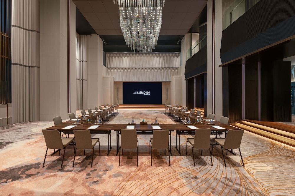 Le Meridien Bangkok — Restaurant & bars in Bangkok, Bangkok