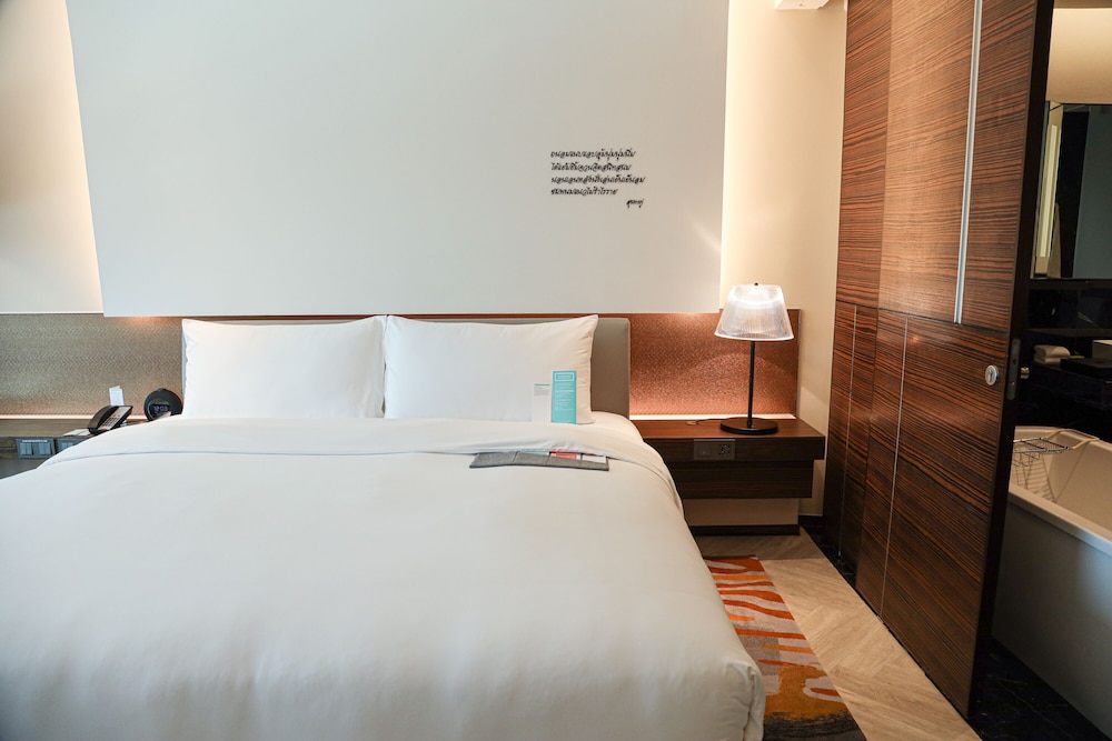 Le Meridien Bangkok — Hotel rooms in Bangkok, Bangkok