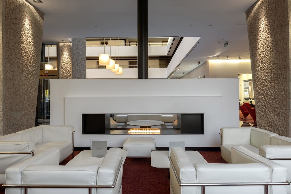 Hilton Madrid Airport - zdjęcie 2