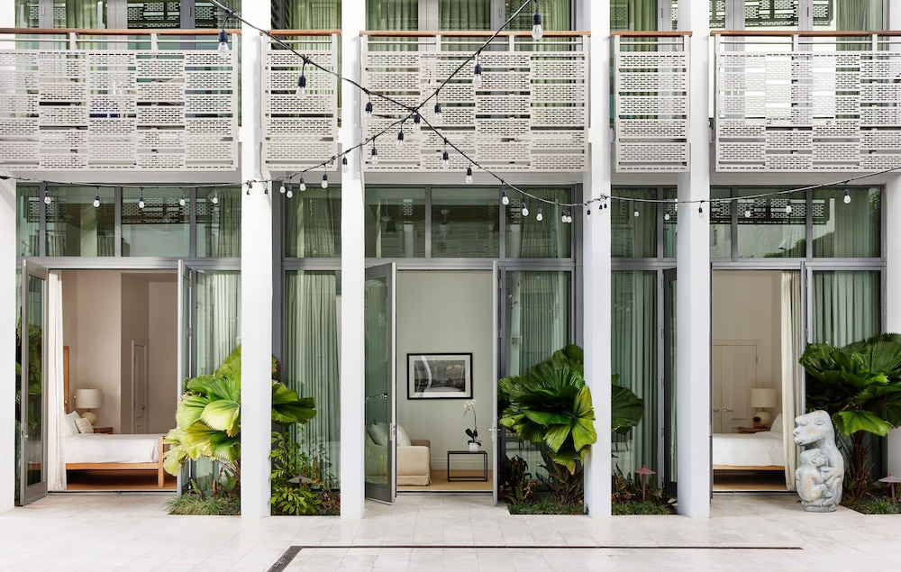 The Betsy - South Beach — Hotel building in Miami, Florida