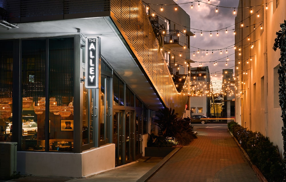 The Betsy - South Beach — Restaurant & bars in Miami, Florida