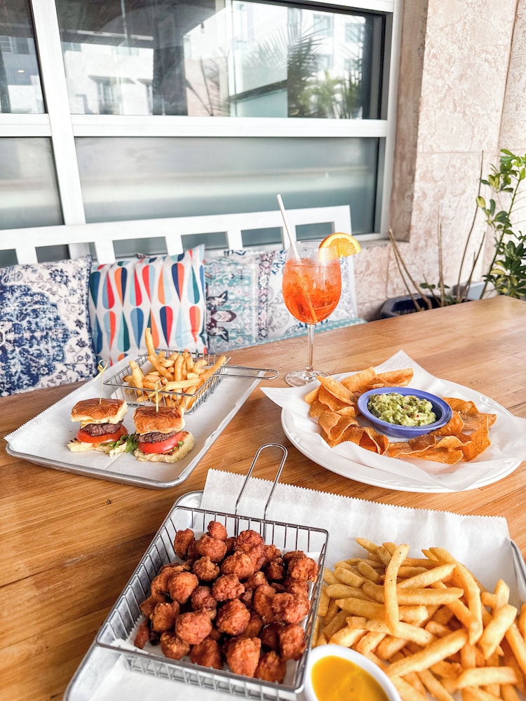 Circa 39 Miami Beach by IHG — Restaurant & bars in Miami, Florida