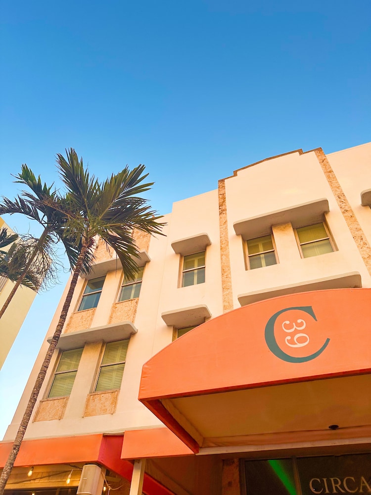 Circa 39 Miami Beach by IHG — Hotel building in Miami, Florida
