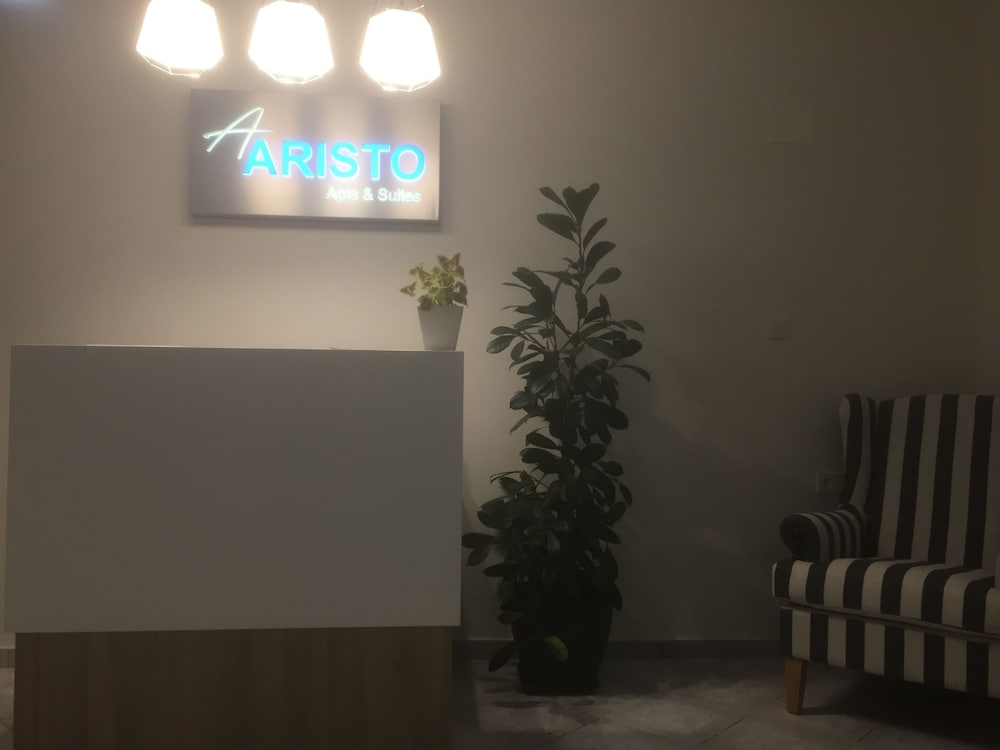 Aristo — Hotel building in Hersonissos