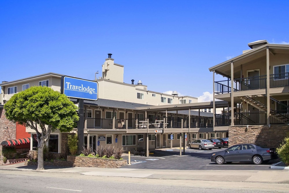 Travelodge by Wyndham San Francisco Bay — Hotel building in San Francisco, California