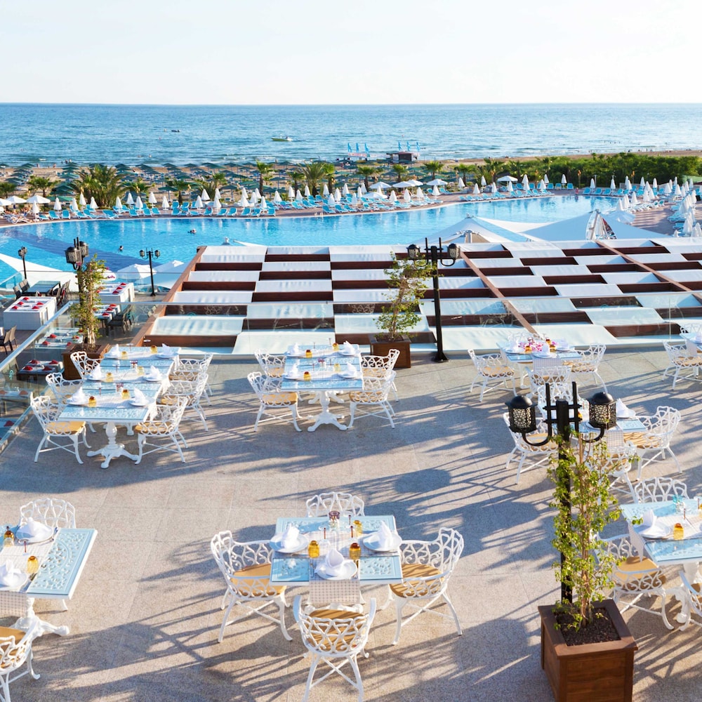 Paloma Oceana - All inclusive — Restaurant & bars in Side