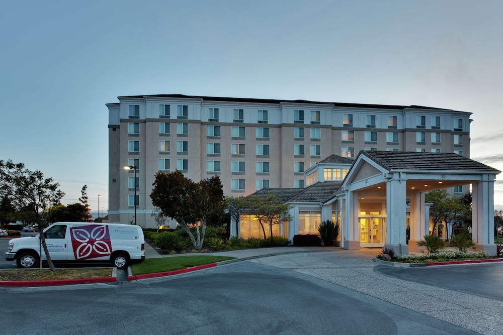 Hilton Garden Inn San Francisco Arpt North — Hotel building in Brisbane, California