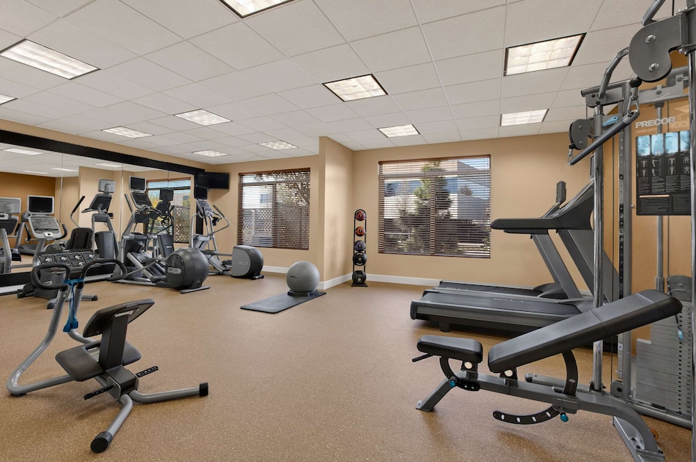Hilton Garden Inn San Francisco Arpt North — Sports & recreation in Brisbane, California