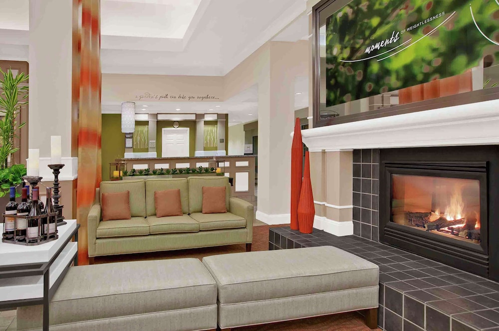 Hilton Garden Inn San Francisco Arpt North — Hotel building in Brisbane, California
