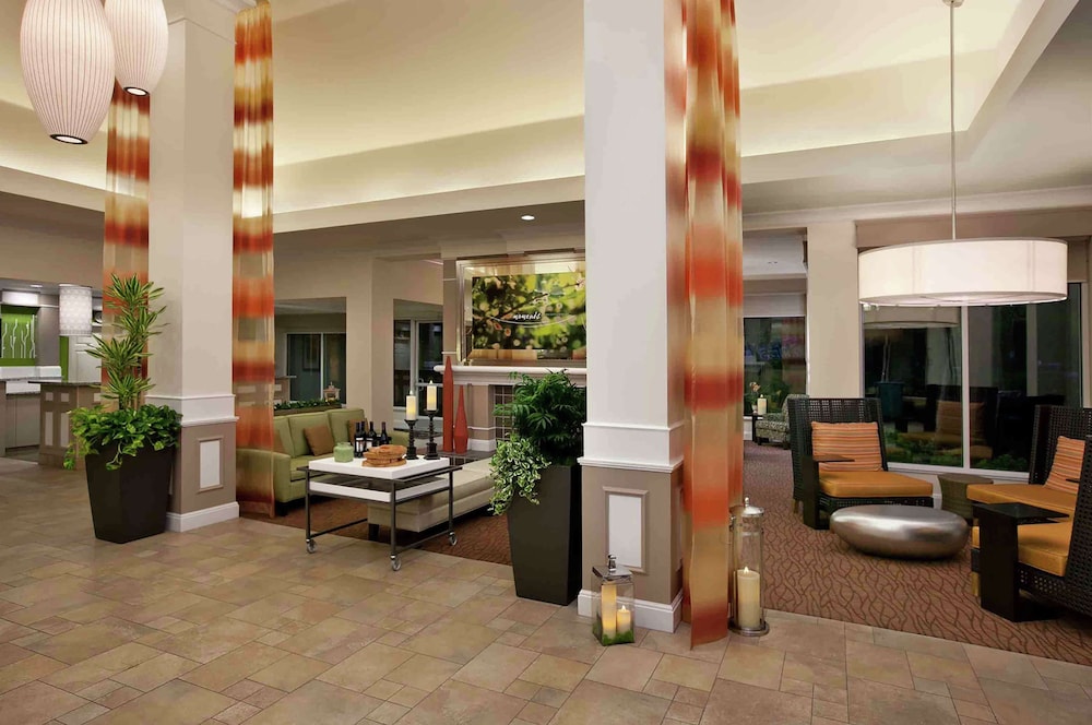 Hilton Garden Inn San Francisco Arpt North — Hotel building in Brisbane, California