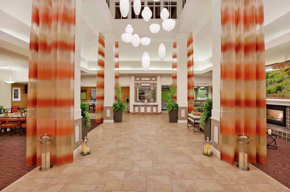 Hilton Garden Inn San Francisco Arpt North — Hotel building in Brisbane, California