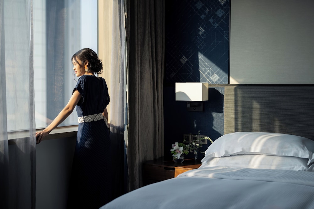 Millennium Hilton Bangkok — Hotel rooms in Bangkok, Bangkok
