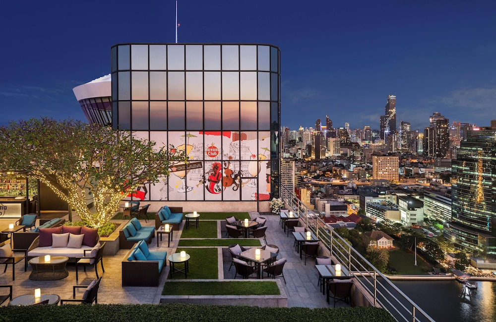 Millennium Hilton Bangkok — Restaurant & bars in Bangkok, Bangkok