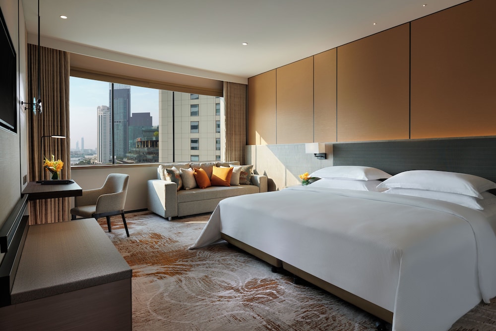 Millennium Hilton Bangkok — Hotel rooms in Bangkok, Bangkok