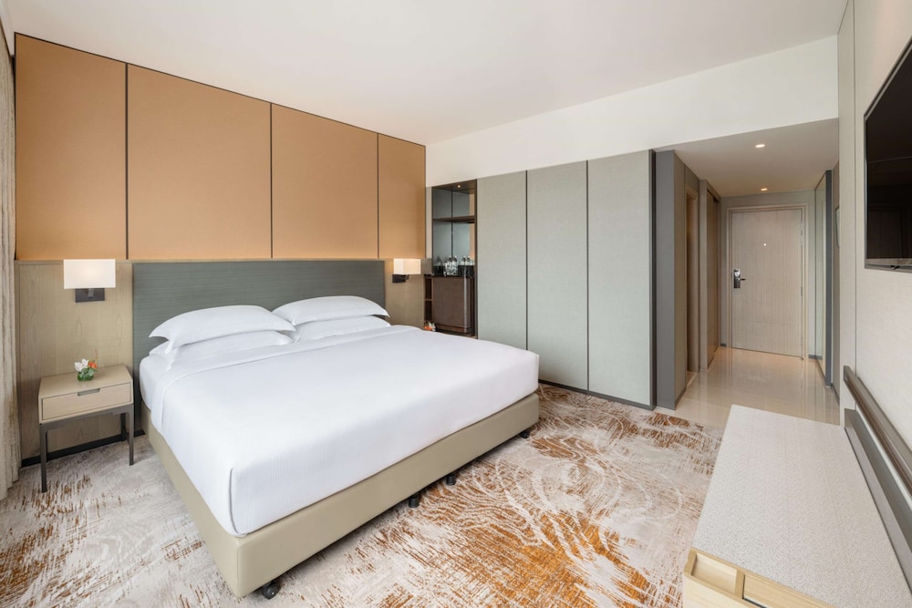 Millennium Hilton Bangkok — Hotel rooms in Bangkok, Bangkok