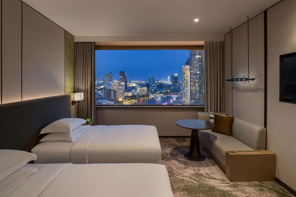 Millennium Hilton Bangkok — Hotel rooms in Bangkok, Bangkok