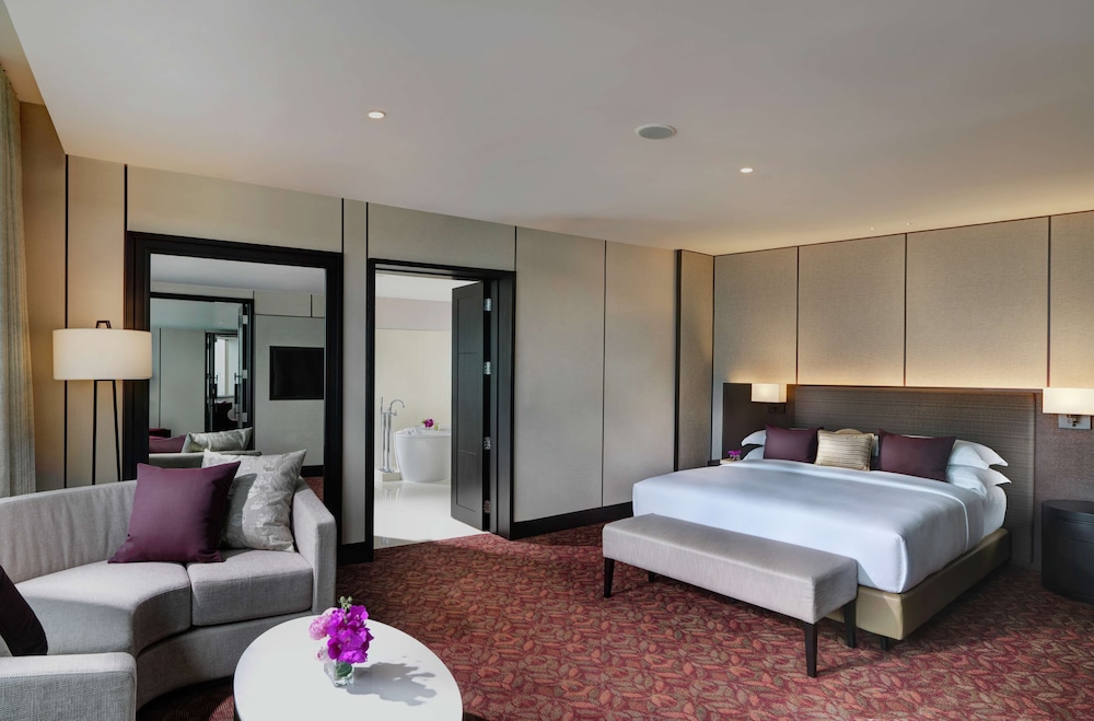 Millennium Hilton Bangkok — Hotel rooms in Bangkok, Bangkok