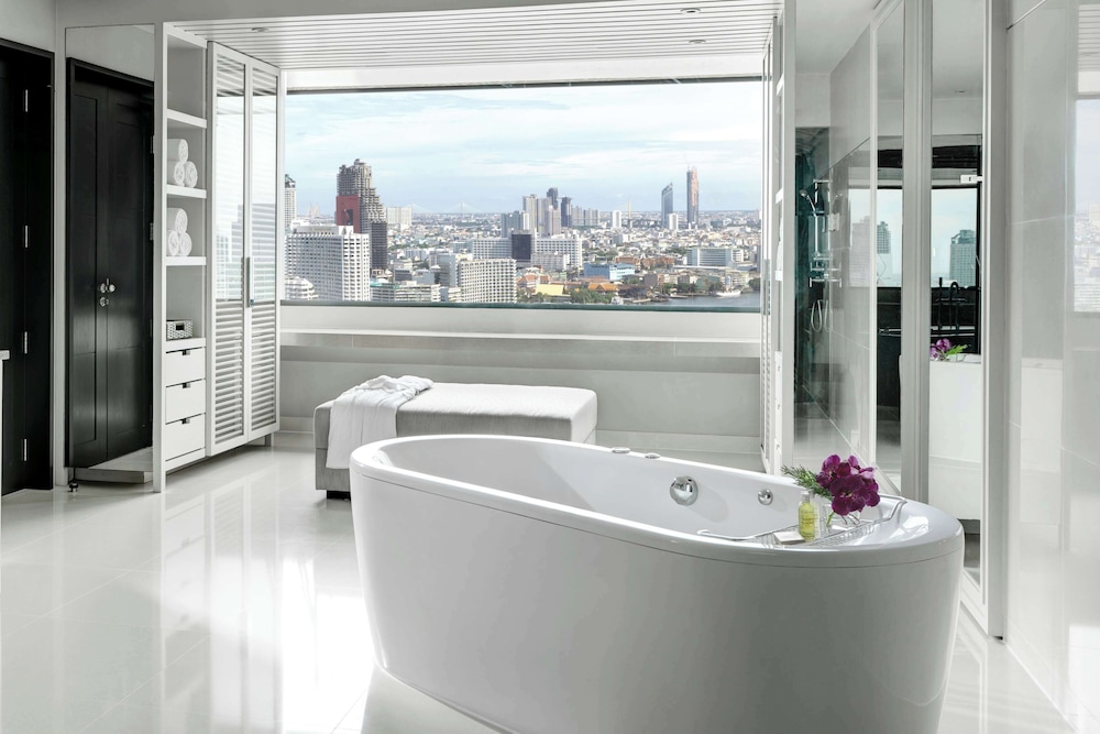 Millennium Hilton Bangkok — Hotel rooms in Bangkok, Bangkok