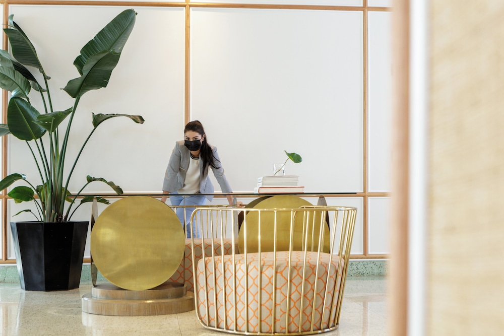 Kimpton Surfcomber Hotel by IHG — Hotel building in Miami, Florida