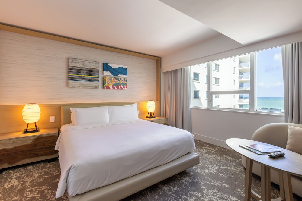 Eden Roc Miami Beach — Hotel rooms in Miami, Florida