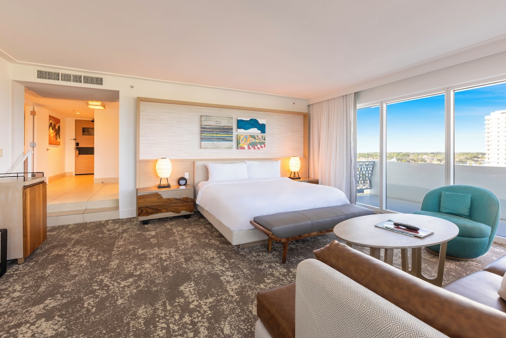 Eden Roc Miami Beach — Hotel rooms in Miami, Florida