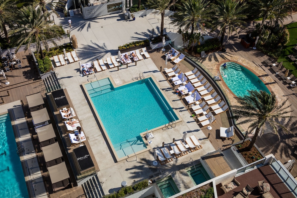 Eden Roc Miami Beach — Swimming pool in Miami, Florida
