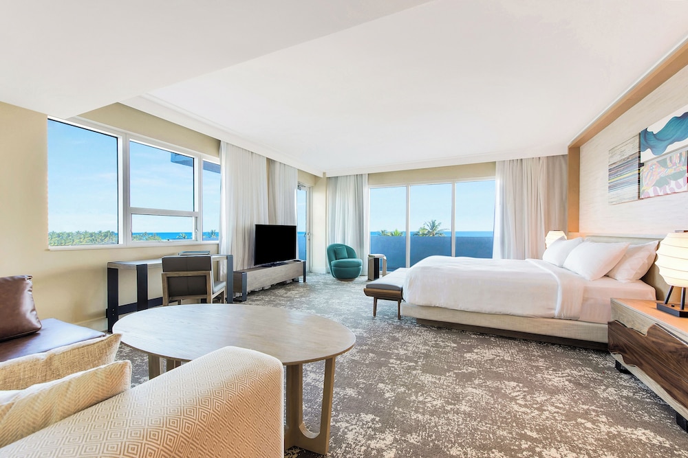 Eden Roc Miami Beach — Hotel rooms in Miami, Florida
