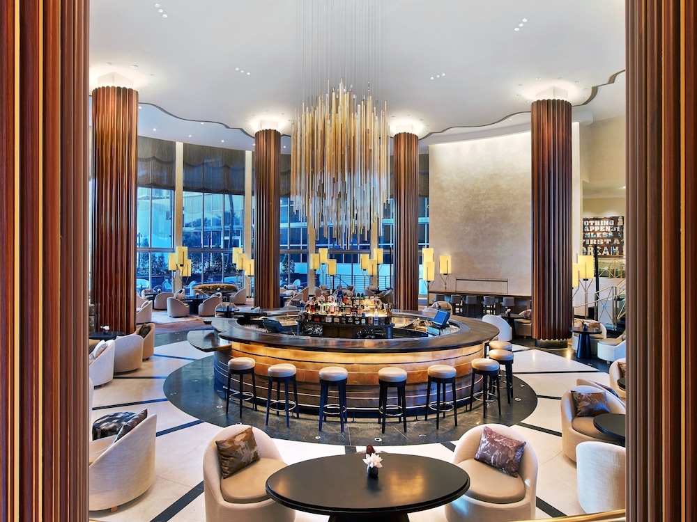 Eden Roc Miami Beach — Restaurant & bars in Miami, Florida