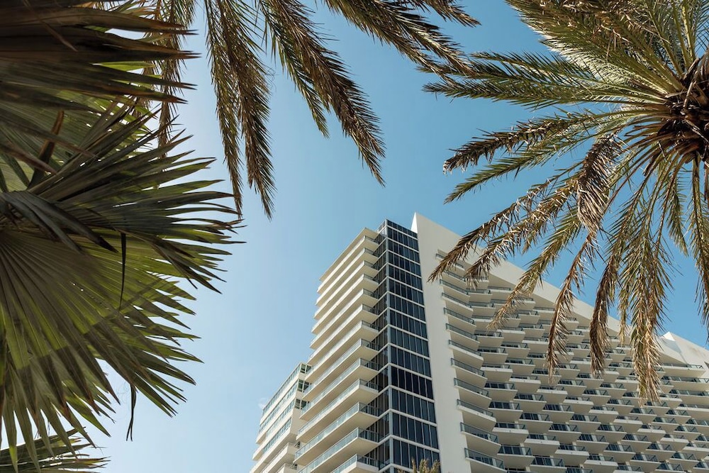 Eden Roc Miami Beach — Hotel building in Miami, Florida