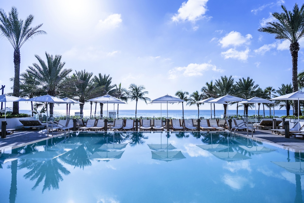 Eden Roc Miami Beach — Swimming pool in Miami, Florida