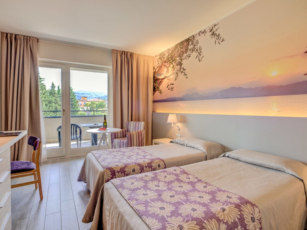 Parc Hotel Gritti — Hotel rooms in Bardolino, Veneto
