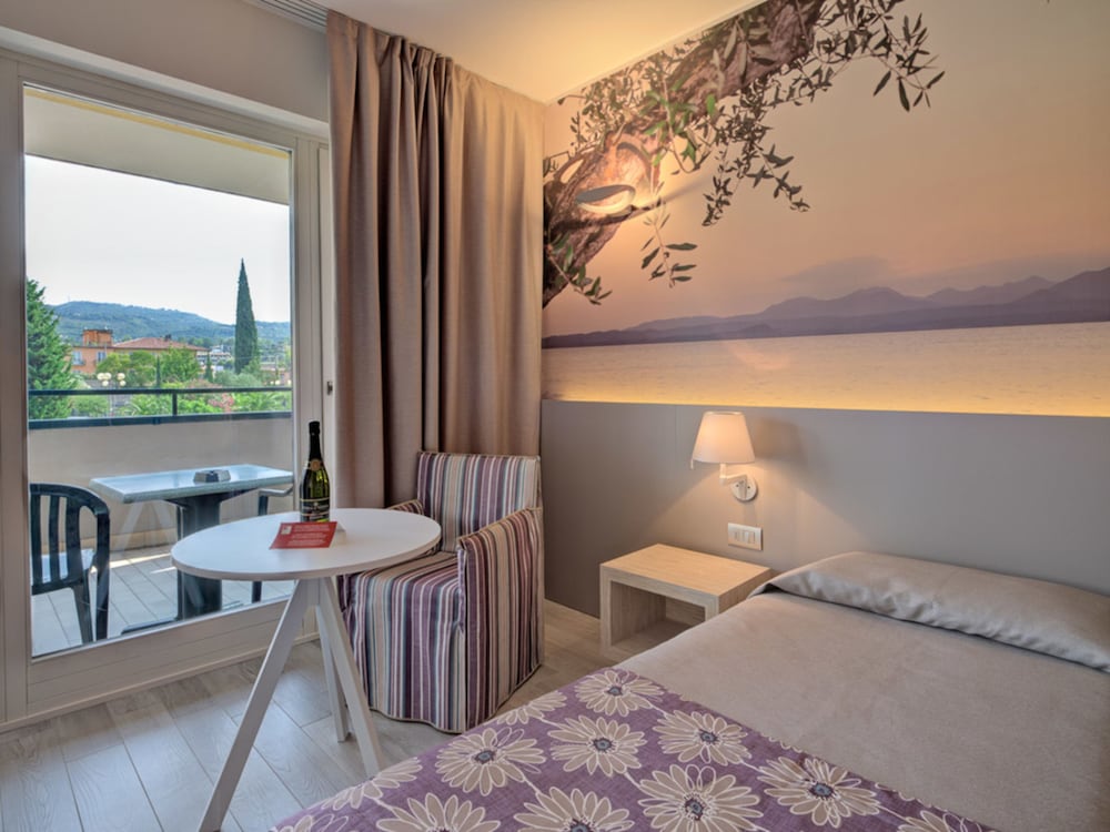 Parc Hotel Gritti — Hotel rooms in Bardolino, Veneto