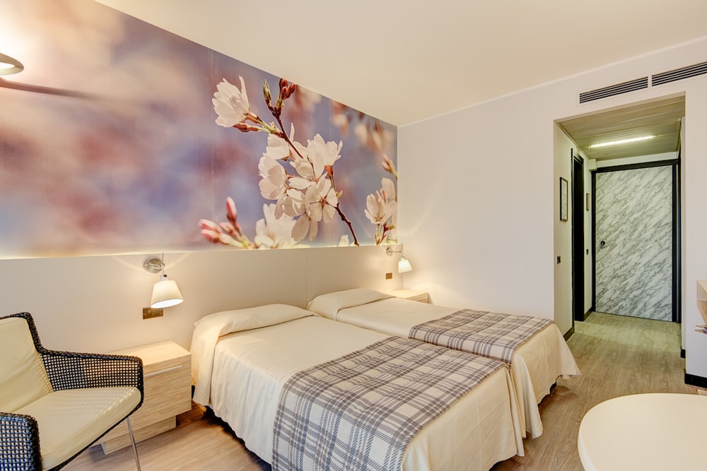 Parc Hotel Gritti — Hotel rooms in Bardolino, Veneto