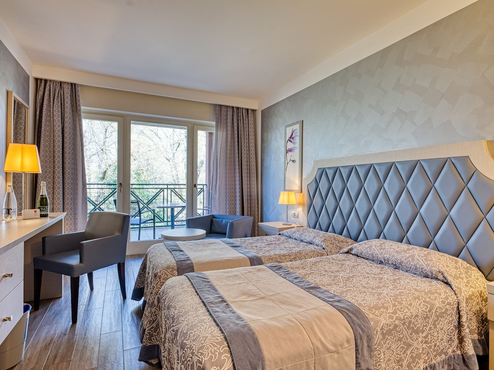 Parc Hotel Gritti — Hotel rooms in Bardolino, Veneto