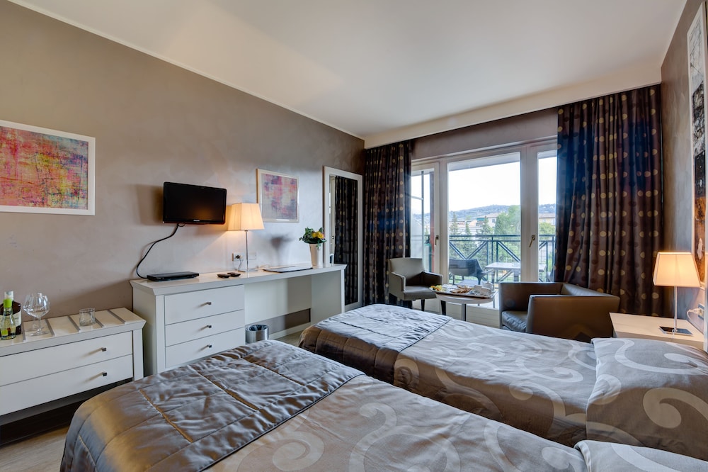 Parc Hotel Gritti — Hotel rooms in Bardolino, Veneto