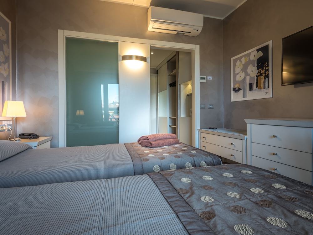 Parc Hotel Gritti — Hotel rooms in Bardolino, Veneto