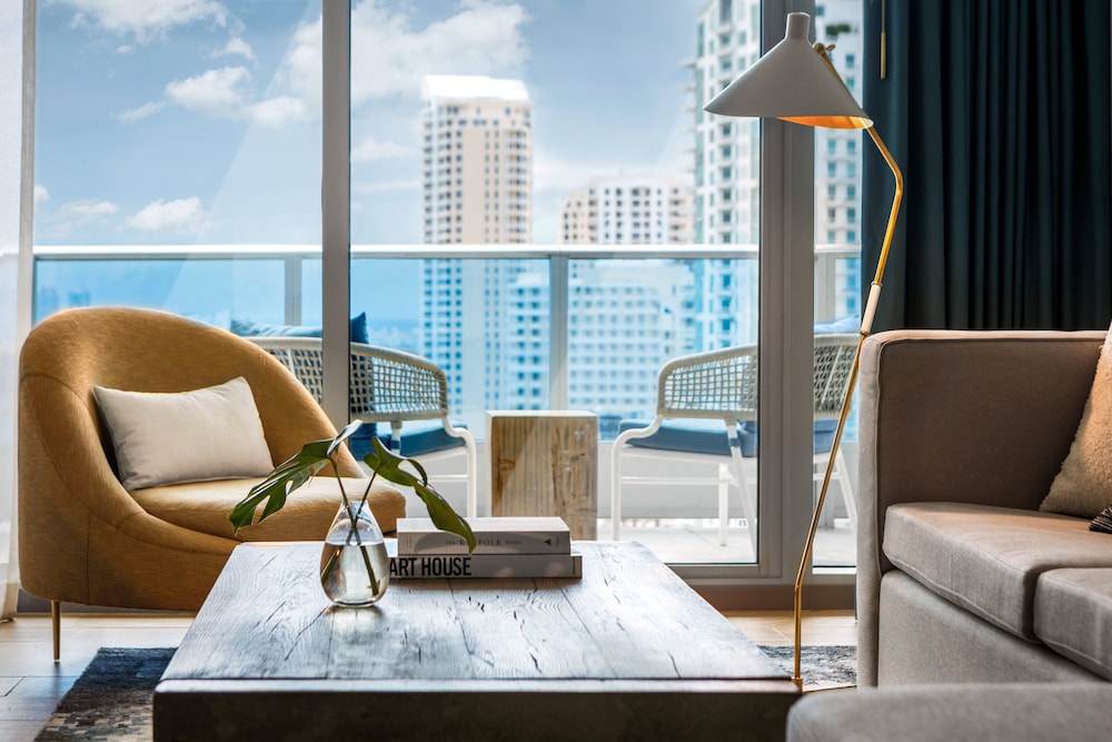 Kimpton EPIC Hotel by IHG — Hotel rooms in Miami, Florida
