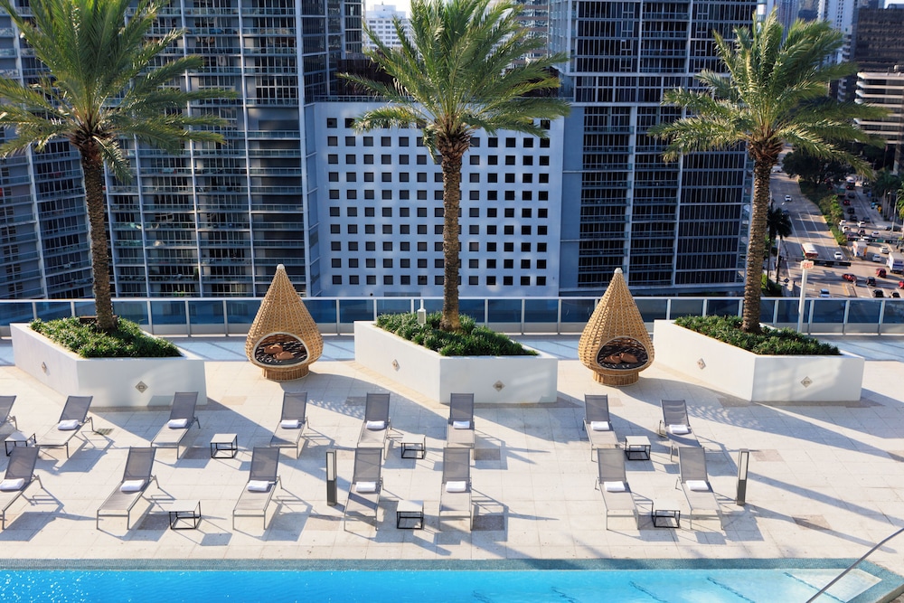Kimpton EPIC Hotel by IHG — Swimming pool in Miami, Florida