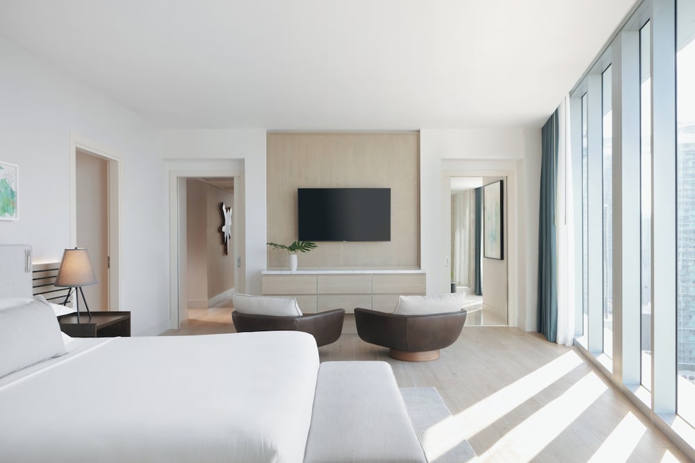 Kimpton EPIC Hotel by IHG — Hotel rooms in Miami, Florida