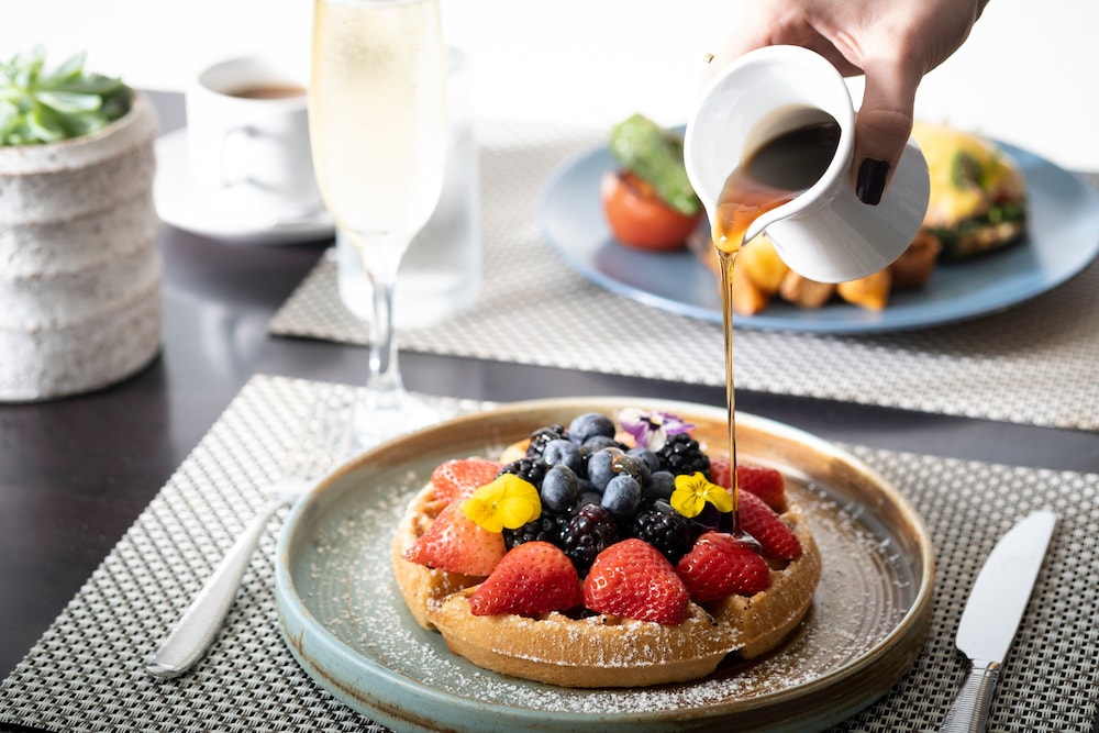 Kimpton EPIC Hotel by IHG — Restaurant & bars in Miami, Florida