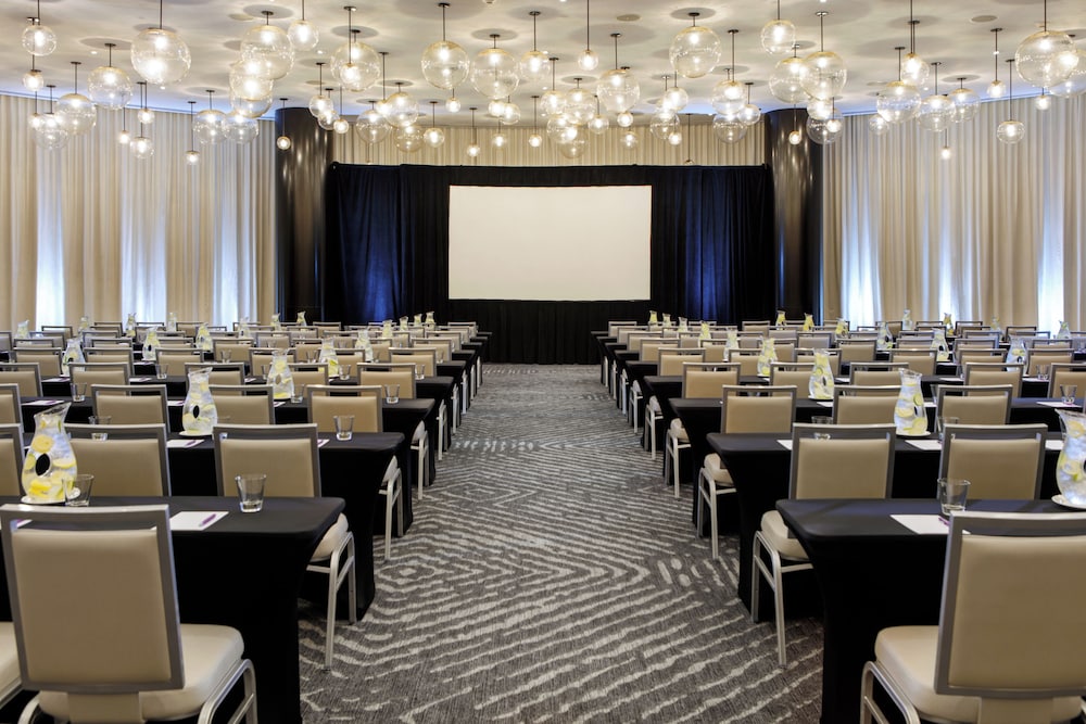 Kimpton EPIC Hotel by IHG — Hotel building in Miami, Florida