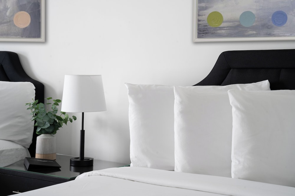 Essex House By Clevelander — Hotel rooms in Miami, Florida