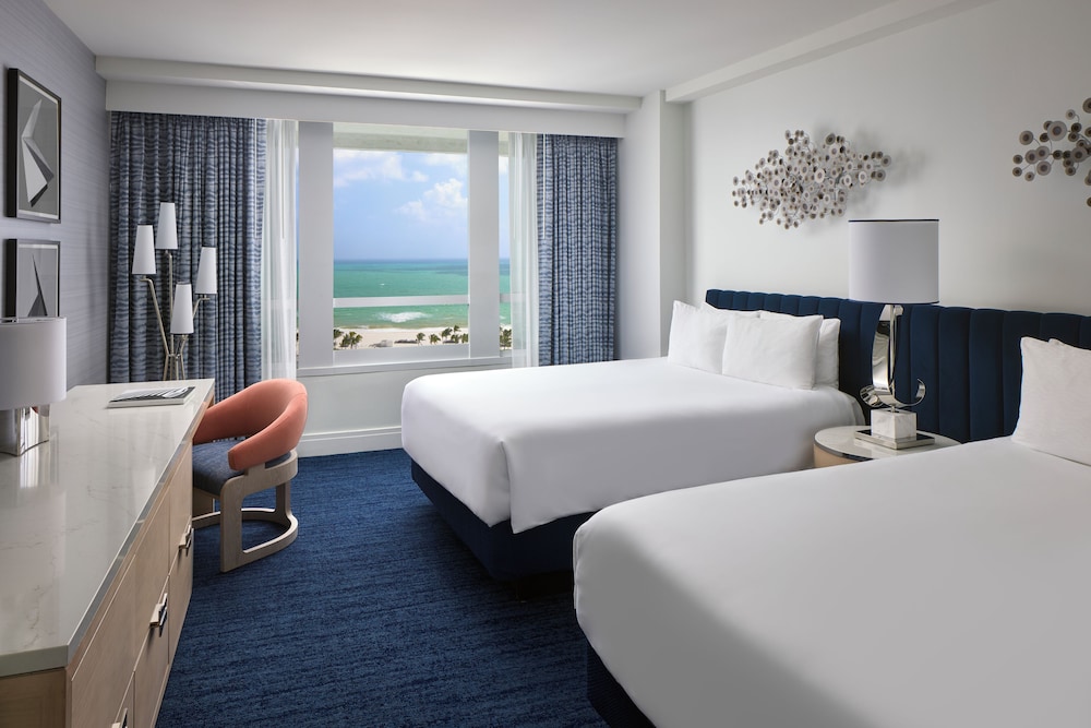 Fontainebleau Miami Beach — Hotel rooms in Miami, Florida