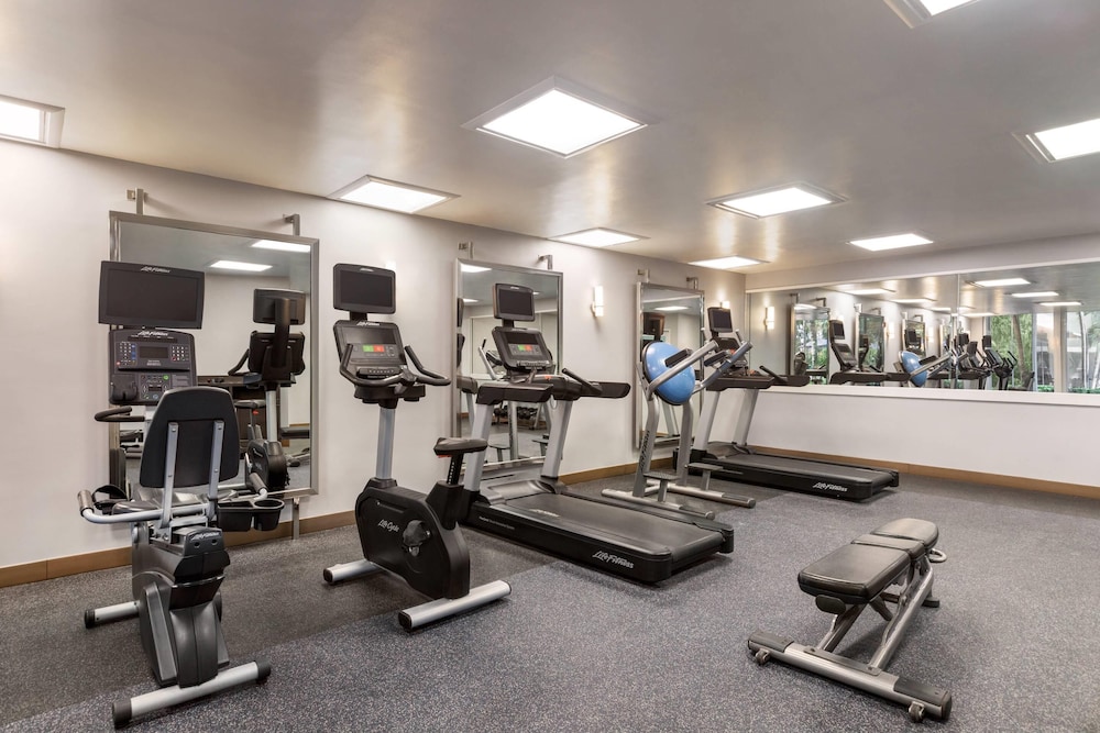 Radisson Resort Miami Beach — Sports & recreation in Miami, Florida